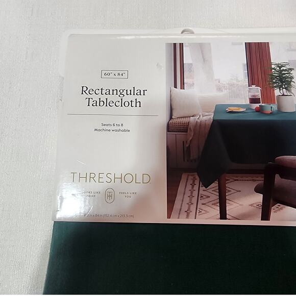 Threshold rectangular tablecloth W60''x L84''seats 8-10 - Picture 4 of 6